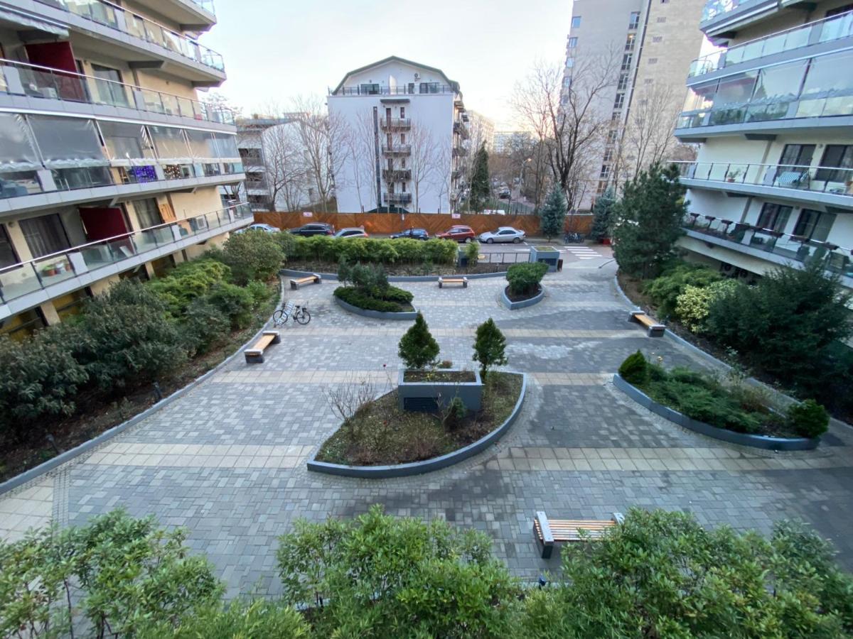 Green Apartment 214 With Private Parking 부쿠레슈티 외부 사진