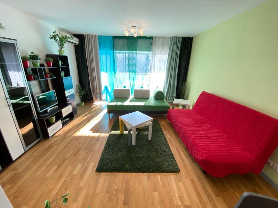 Green Apartment 214 With Private Parking 부쿠레슈티 외부 사진