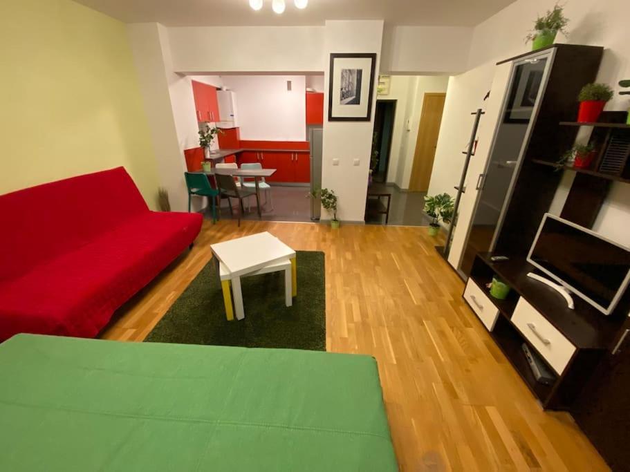 Green Apartment 214 With Private Parking 부쿠레슈티 외부 사진